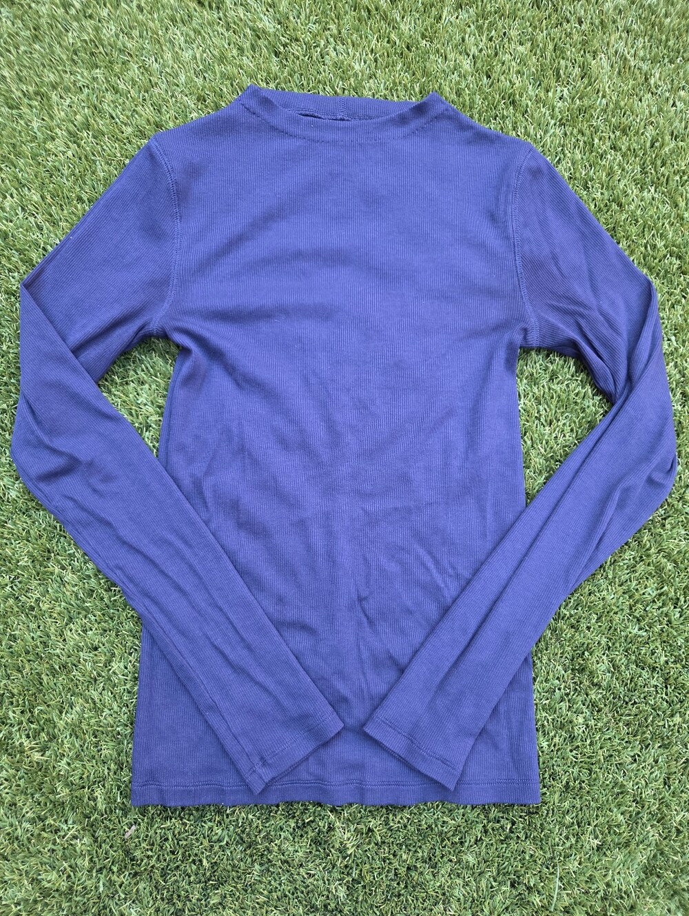 Everlane Ribbed Mockneck Shirt - Like New